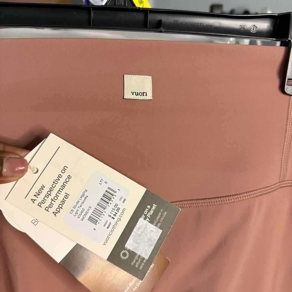 Vuori Colorblock Studio Legging Light Terracotta Size Small NEW WITH TAGS - Picture 3 of 3